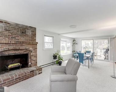 4311 Pergate Lane - Photo Thumbnail 10