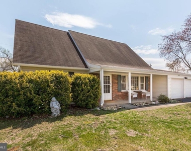 4311 Pergate Lane - Photo Thumbnail 2
