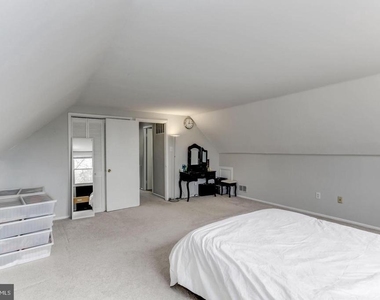 4311 Pergate Lane - Photo Thumbnail 23