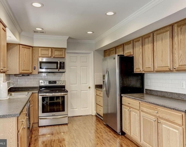 4311 Pergate Lane - Photo Thumbnail 16