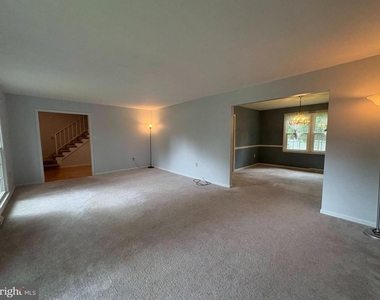 5301 New Church Court - Photo Thumbnail 4