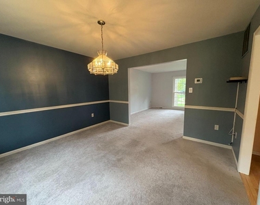 5301 New Church Court - Photo Thumbnail 8