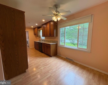 5301 New Church Court - Photo Thumbnail 9