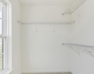 3795 Louise Avenue - Photo Thumbnail 21