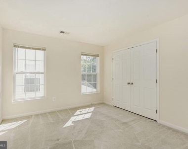 3795 Louise Avenue - Photo Thumbnail 16