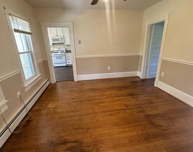 6501 Glenbard Court - Photo Thumbnail 7