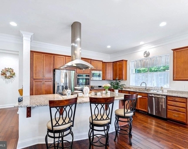 213 Grebe Drive - Photo Thumbnail 15