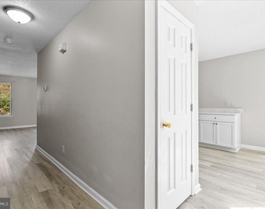229 Sherando Circle - Photo Thumbnail 2