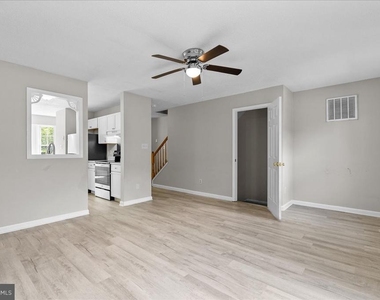 229 Sherando Circle - Photo Thumbnail 14