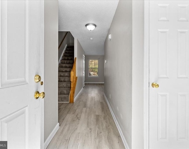 229 Sherando Circle - Photo Thumbnail 1