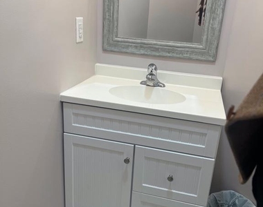10504 Trowbridge Court - Photo Thumbnail 23