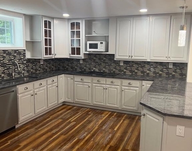 10504 Trowbridge Court - Photo Thumbnail 8