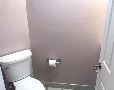 10504 Trowbridge Court - Photo Thumbnail 22