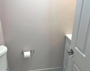 10504 Trowbridge Court - Photo Thumbnail 24