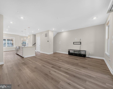 3824 Tussica Way - Photo Thumbnail 10