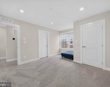 3824 Tussica Way - Photo Thumbnail 43