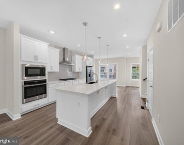 3824 Tussica Way - Photo Thumbnail 12