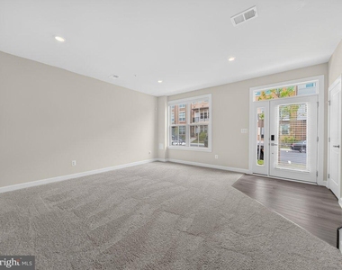 3824 Tussica Way - Photo Thumbnail 5