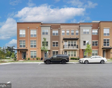 3824 Tussica Way - Photo Thumbnail 1