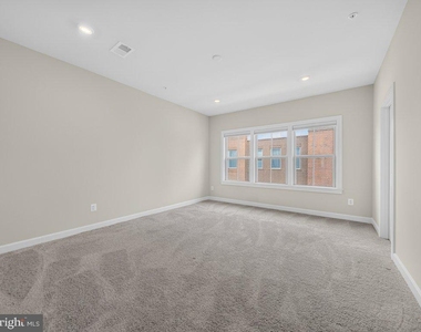 3824 Tussica Way - Photo Thumbnail 33