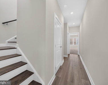 3824 Tussica Way - Photo Thumbnail 31