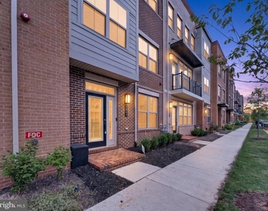 3824 Tussica Way - Photo Thumbnail 3
