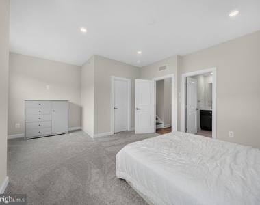 3824 Tussica Way - Photo Thumbnail 29