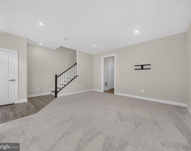 3824 Tussica Way - Photo Thumbnail 7
