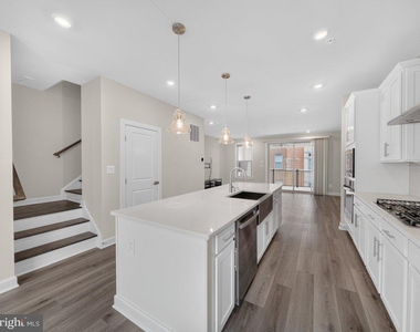 3824 Tussica Way - Photo Thumbnail 18