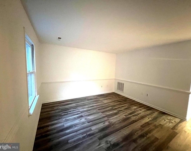 255 Farrell Lane - Photo Thumbnail 6