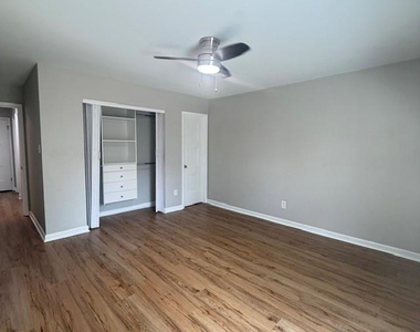 600 Missenburg Court - Photo Thumbnail 3