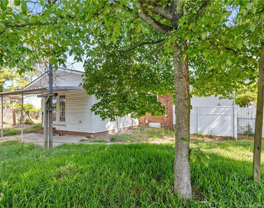 2815 Skycrest Drive - Photo Thumbnail 14