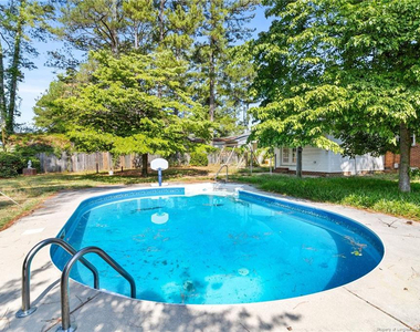 2815 Skycrest Drive - Photo Thumbnail 15
