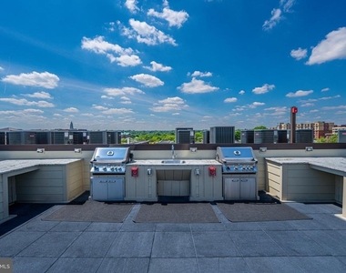 701 N Henry Street - Photo Thumbnail 35