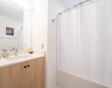 701 N Henry Street - Photo Thumbnail 21