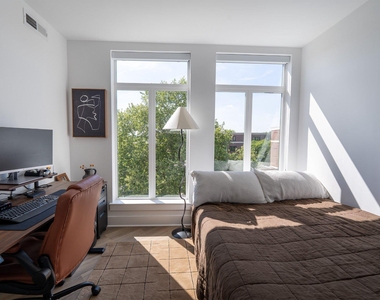 701 N Henry Street - Photo Thumbnail 18