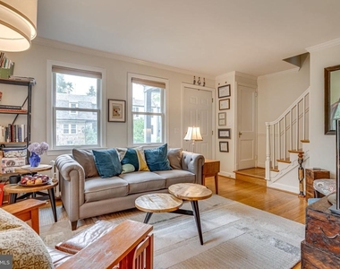 3 E Linden Street - Photo Thumbnail 4