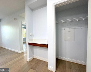 1111 Oronoco Street - Photo Thumbnail 16