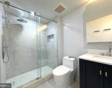 1111 Oronoco Street - Photo Thumbnail 27