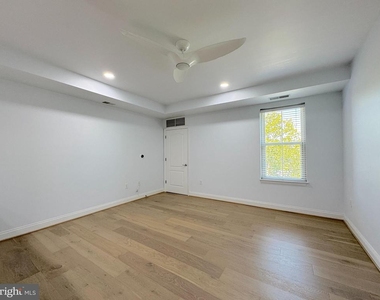 1111 Oronoco Street - Photo Thumbnail 17