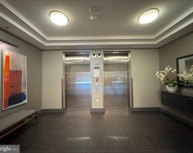 1111 Oronoco Street - Photo Thumbnail 5