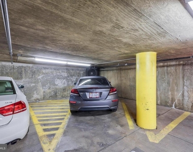 1001 N Vermont Street - Photo Thumbnail 8