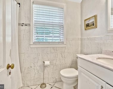 416 S Abingdon Street - Photo Thumbnail 40