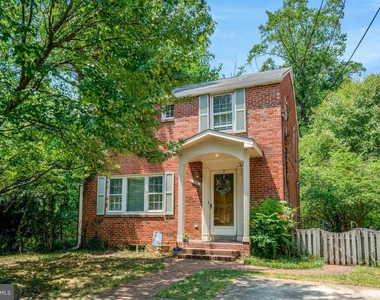 416 S Abingdon Street - Photo Thumbnail 1