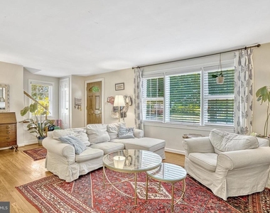 416 S Abingdon Street - Photo Thumbnail 10