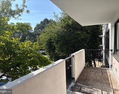 4501 Arlington Boulevard - Photo Thumbnail 5