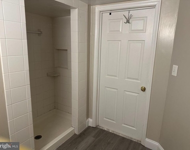 622 N Oakland Street - Photo Thumbnail 16
