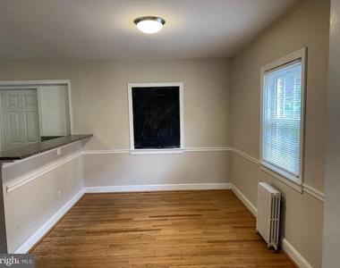 622 N Oakland Street - Photo Thumbnail 12