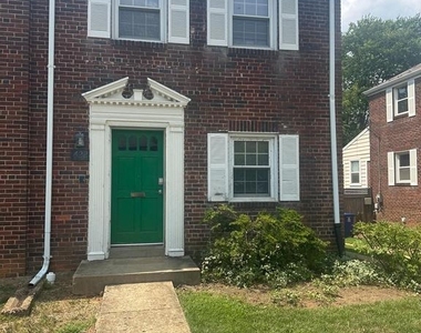 622 N Oakland Street - Photo Thumbnail 27