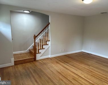 622 N Oakland Street - Photo Thumbnail 10